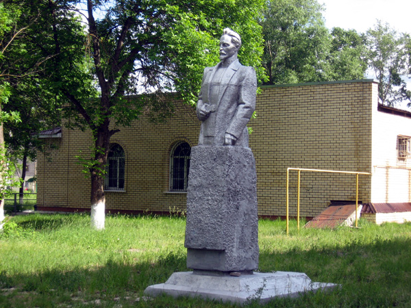 памятник Ф.Э. Дзержинскому в Гусевском районе Владимирской области фото vgv
