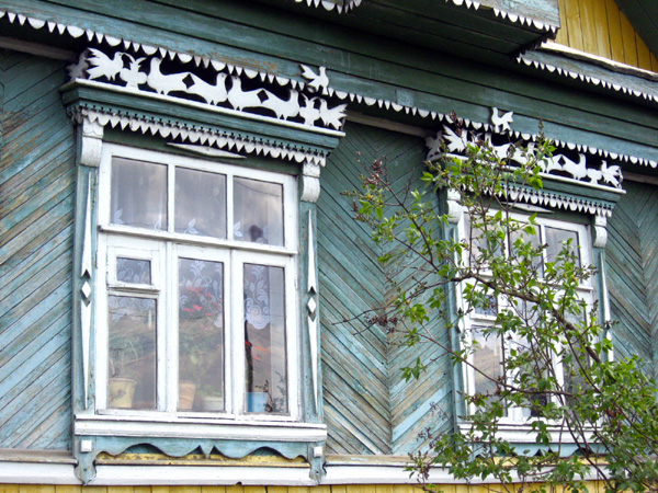 деревянные резные наличники Птичий базар в Гусевском районе Владимирской области фото vgv