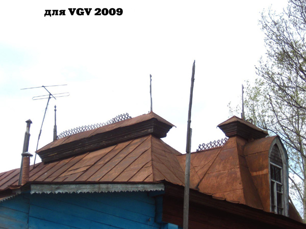 Декоративная крыша в готическом стиле в Гусевском районе Владимирской области фото vgv