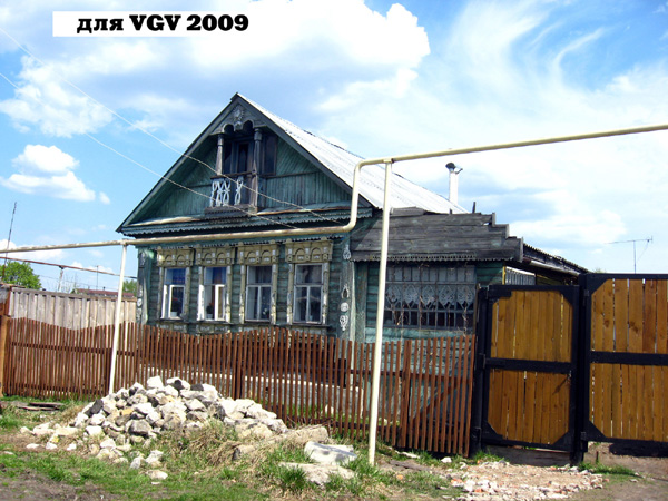 деревянные наличники дома 105 по улице Луговая в Гусевском районе Владимирской области фото vgv