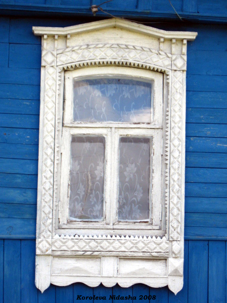 деревянные наличники дома 8 на улице Калинина в Камешковском районе Владимирской области фото vgv