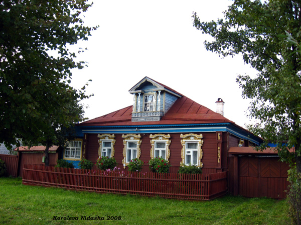 деревянные резные наличники Кремовые в Камешковском районе Владимирской области фото vgv