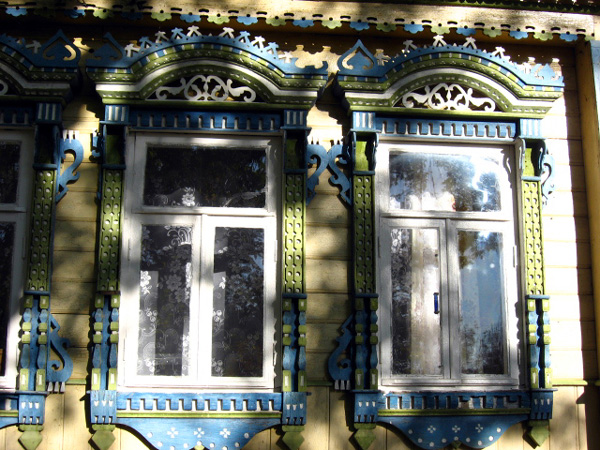 резные наличники дома 4 на улице Пушкина в Камешковском районе Владимирской области фото vgv