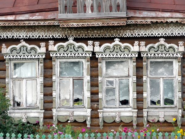 Деревянные наличники в деревне Высоково в Камешковском районе Владимирской области фото vgv