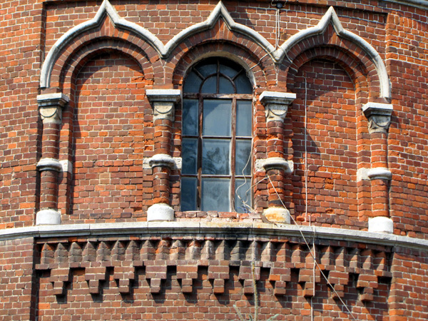 Элементы оформления фасада Спасо-Преображенского собора в Ковровском районе Владимирской области фото vgv