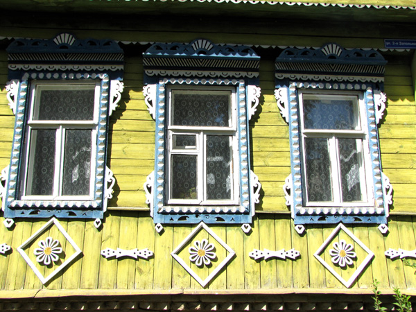 Деревянные наличники Ромашки в Ковровском районе Владимирской области фото vgv