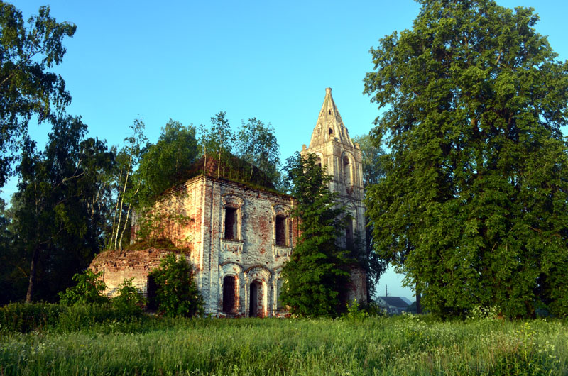 церковь Похвалы Богородице 1791 г. в Марьино в Ковровском районе Владимирской области фото vgv