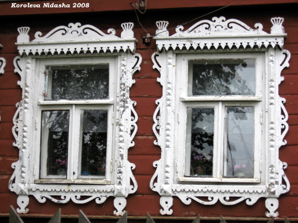 деревянные резные наличники в Лакинске на улице Лесная 9а в Собинском районе Владимирской области фото vgv