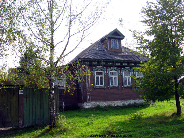 деревянные наличники на Краснознаменной 101 в Судогодском районе Владимирской области фото vgv