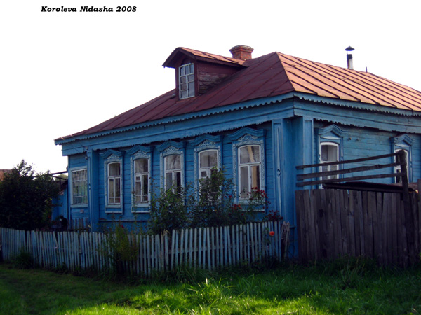 деревянные наличники на Набережной 7 в Судогодском районе Владимирской области фото vgv