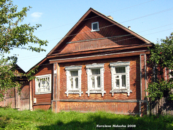 деревянные резные наличники дома 21 на 2-м Первомайском переулке в Судогодском районе Владимирской области фото vgv