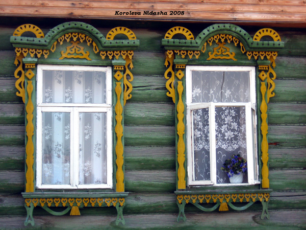 деревянные резные наличники на Спортивном переулке 29 в Судогодском районе Владимирской области фото vgv