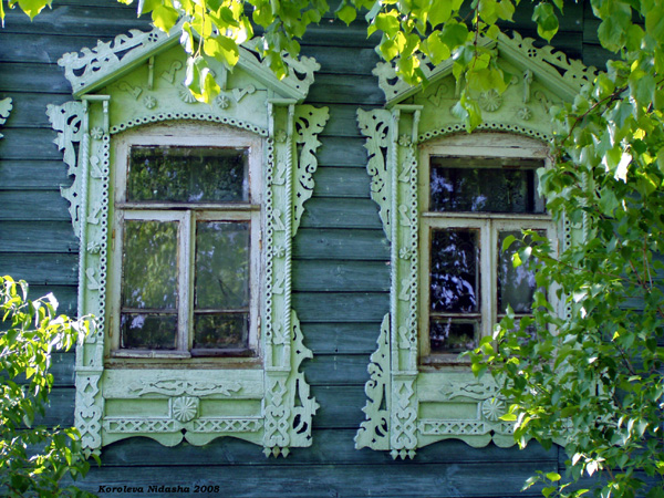 Деревянные наличники в д. Трухачево в Судогодском районе Владимирской области фото vgv