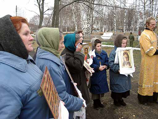 освящение храма Анастасии Узорешительницы 2005 г. в Судогодском районе Владимирской области фото vgv