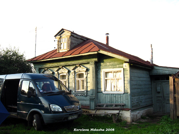 деревянные наличники долма 14 на улице Гончарной в Суздале в Суздальском районе Владимирской области фото vgv