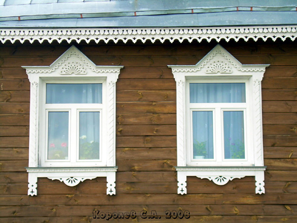 деревянные резные наличники на Дмитриевской 11 в Суздале в Суздальском районе Владимирской области фото vgv