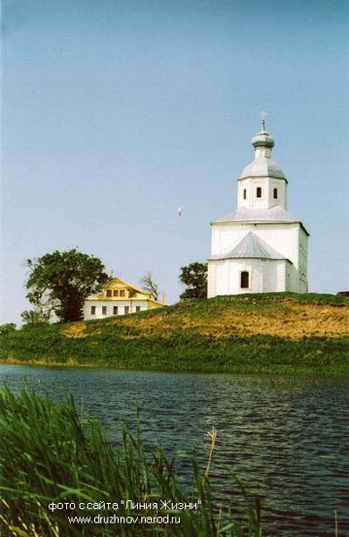 Ильинская церковь (1744 год) в Суздальском районе Владимирской области фото vgv