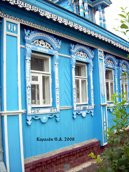 деревянные наличники дома 13 на улице Новая в Суздале в Суздальском районе Владимирской области фото vgv