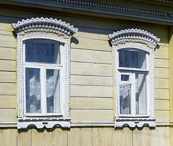 деревянные резные наличники дома 8 на Соковской в Суздале в Суздальском районе Владимирской области фото vgv