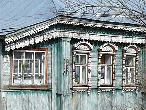 Оконные наличники дома 60 на улице Спасской в Суздале в Суздальском районе Владимирской области фото vgv