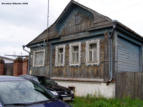 деревянные наличники дома 6 на улице Новая в Суздале в Суздальском районе Владимирской области фото vgv