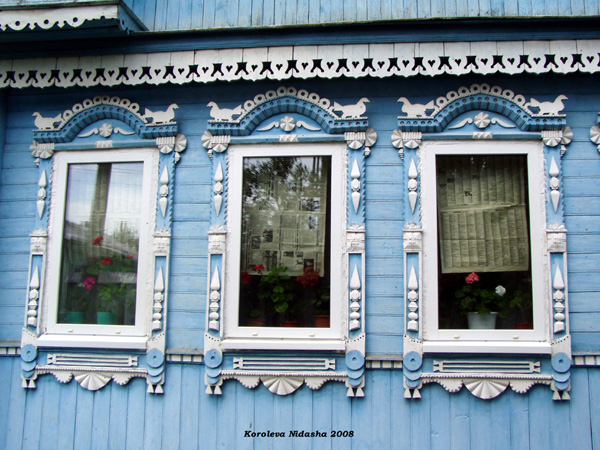 деревянные резные наличники на Новой 32 в Суздале в Суздальском районе Владимирской области фото vgv