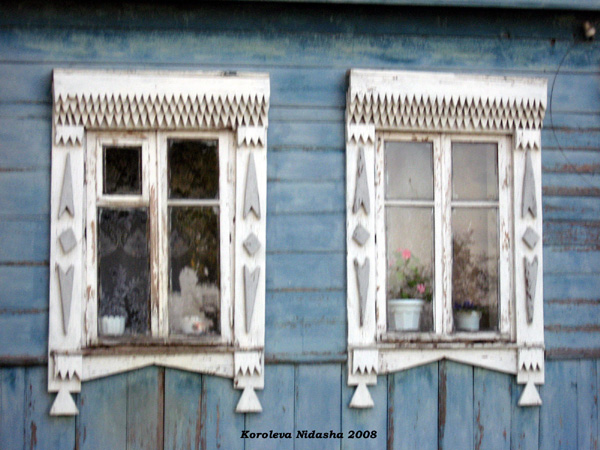 деревянные резные наличники на Пушкина 58 в Боголюбово в Суздальском районе Владимирской области фото vgv