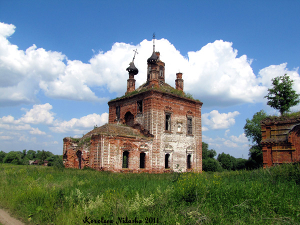 Ансамбль Крестовоздвиженской церкви 1806 г. и Никольской церкви 1816 г. в Суздальском районе Владимирской области фото vgv