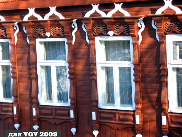 деревянные резные наличники на 2-й Кольцевой дом 34 во Владимире фото vgv