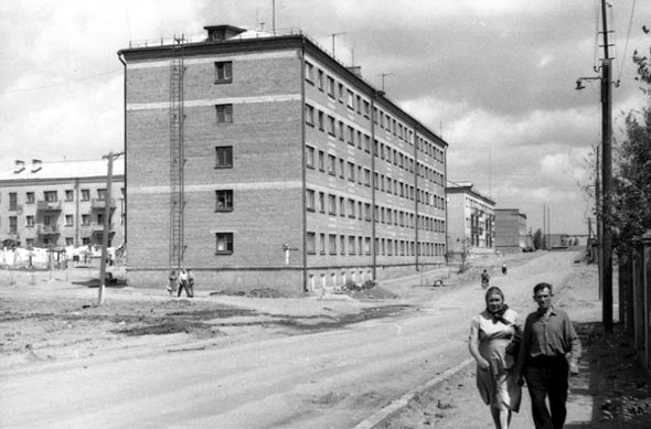 дом 32 по ул.Асаткина в 60-70-е годы XX века во Владимире фото vgv