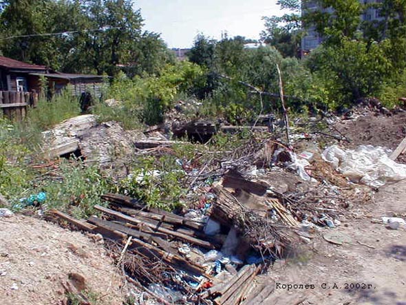 Развалины дома 1 по ул. Бакулинская в 2002 году во Владимире фото vgv
