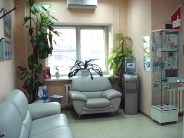 стоматологическая поликлиника «Академия - М» на Безыменского 26а во Владимире фото vgv