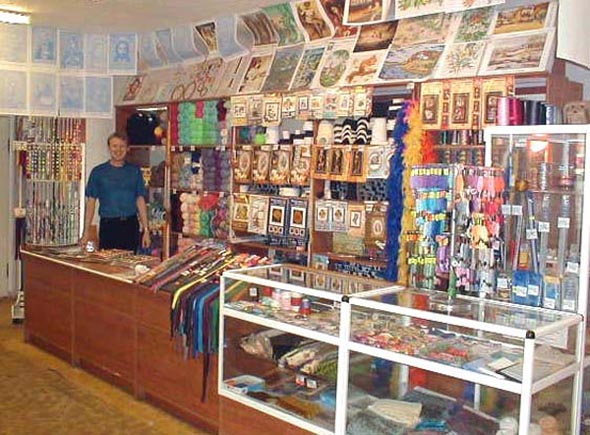 «закрыто 2007» отдел Все для шитья и рукоделия в магазине Лайн во Владимире фото vgv