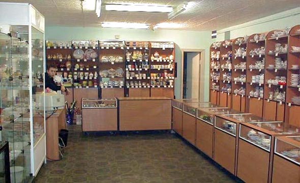 «закрыто 2006» отдел Посуда магазин Лайн во Владимире фото vgv