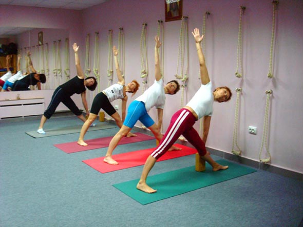 Студия йоги «Сурья» на Большой Московской 16 во Владимире фото vgv