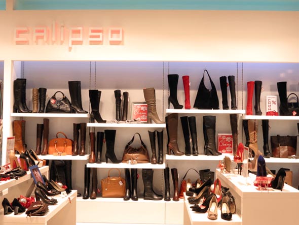 Салон обуви и аксессуаров «CALIPSO» в Северных Торговых рядах на Большой Московской 19а во Владимире фото vgv