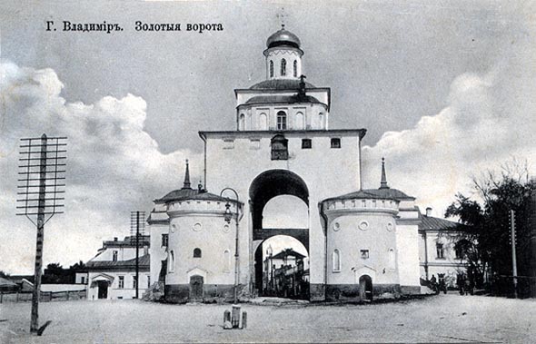 Золотые Ворота в 19 веке после реконструкции 1895 года во Владимире фото vgv