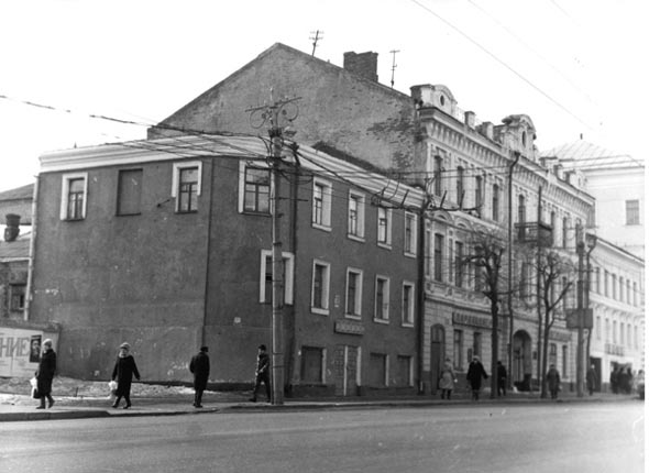 Дом N 30 по ул. Большая Московская - 80-е годы XX век во Владимире фото vgv