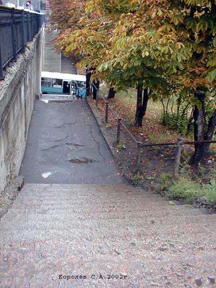 лестница на улицу Муромская к остановке в Загородный парк во Владимире фото vgv