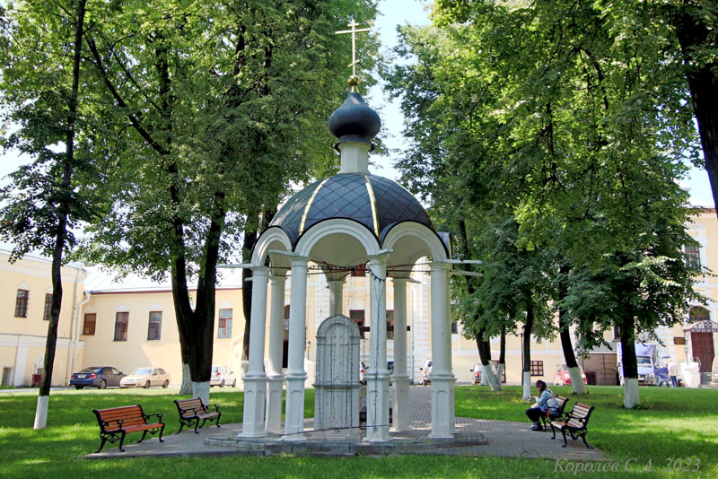 Водосвятная часовня на территории Богородице-Рождественского монастыря во Владимире фото vgv
