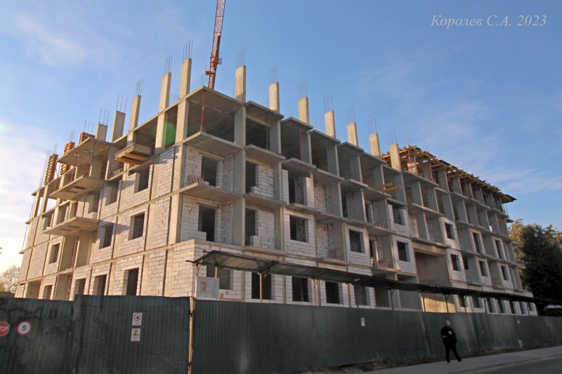 Строительство дома 6 на улице Чапаева в 2023 году во Владимире фото vgv