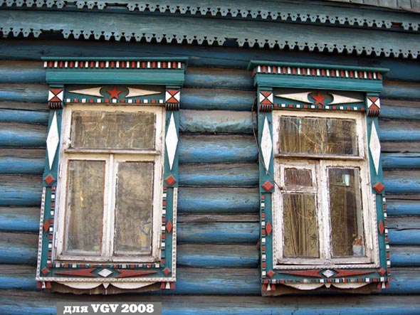деревянные резные наличники дома 42 по улице Чернышевского во Владимире фото vgv