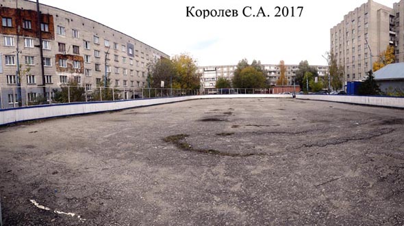 спортплощадка хоккейный корт у общежития на Диктора Левитана 3б во Владимире фото vgv