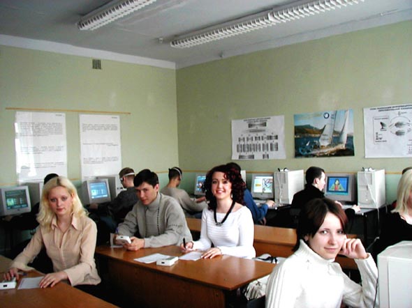 Современная гуманитарная академия на Диктора Левитана 27а во Владимире фото vgv