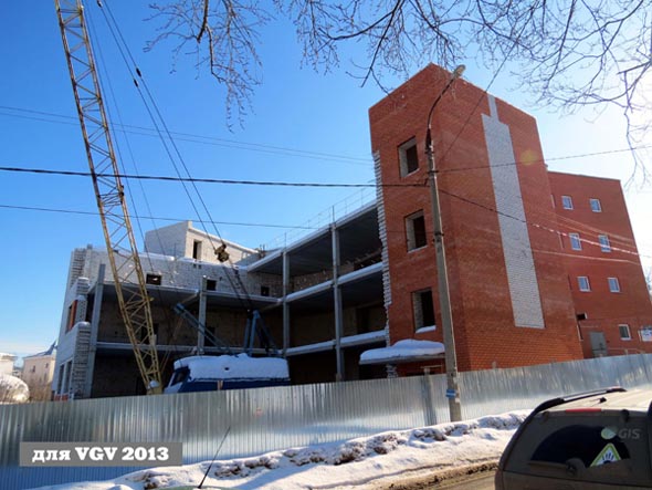 строительство 2 корпуса Торгового центра Унистрой 2012-2013 гг. во Владимире фото vgv