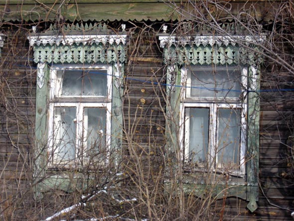 деревянные резные наличники на улице Фурманова 16а во Владимире фото vgv