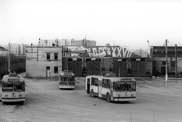 Троллейбусное депо 2 во Владимире 1982 г. во Владимире фото vgv