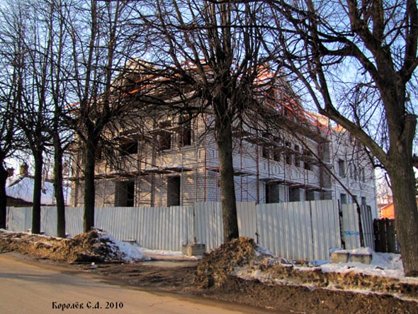 Строительство дома 27 по ул.Герцена в 2010 году во Владимире фото vgv