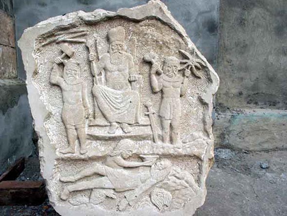 камень с запада костёла Святого Розария на Гоголя 12 во Владимире фото vgv