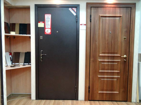 салон продаж «Хорошие двери» на Горького 58 во Владимире фото vgv